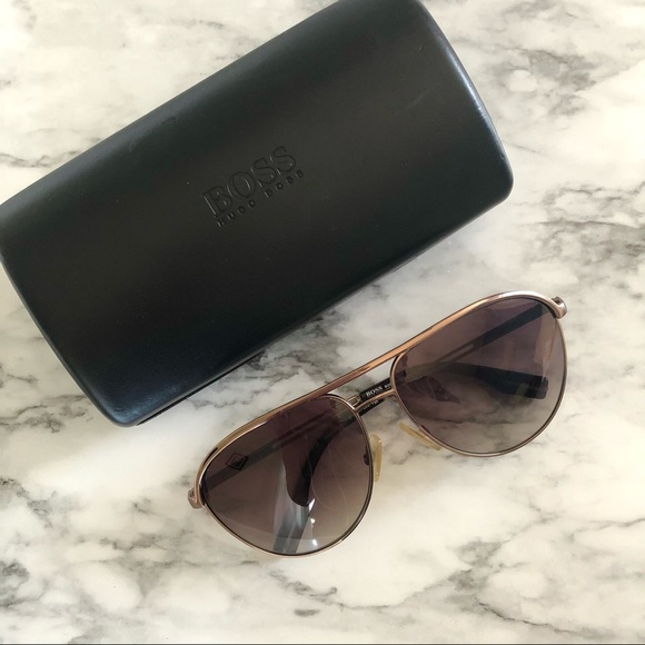 Hugo Boss Accessories - Hugo Boss aviator sunglasses